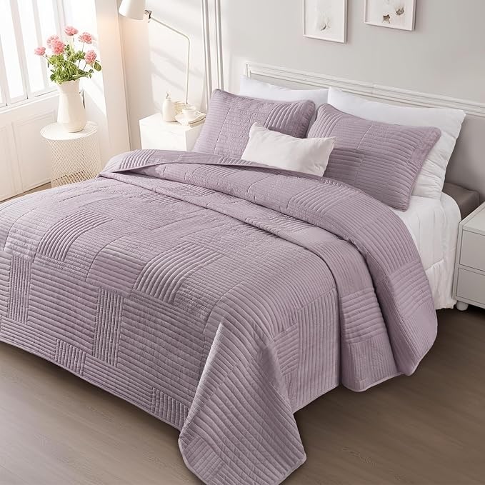 Whale Flotilla Ultra Soft Twin Quilt Bedding Set, Lightweight Microfiber Lilac by WHALEFLOTILLA