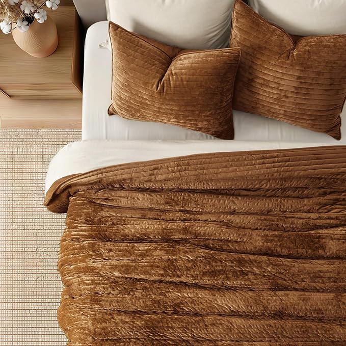 EVERGRACE Velvet Quilt Set King Size, Luxurious Soft Striped Channel Bedding Set - Image 2