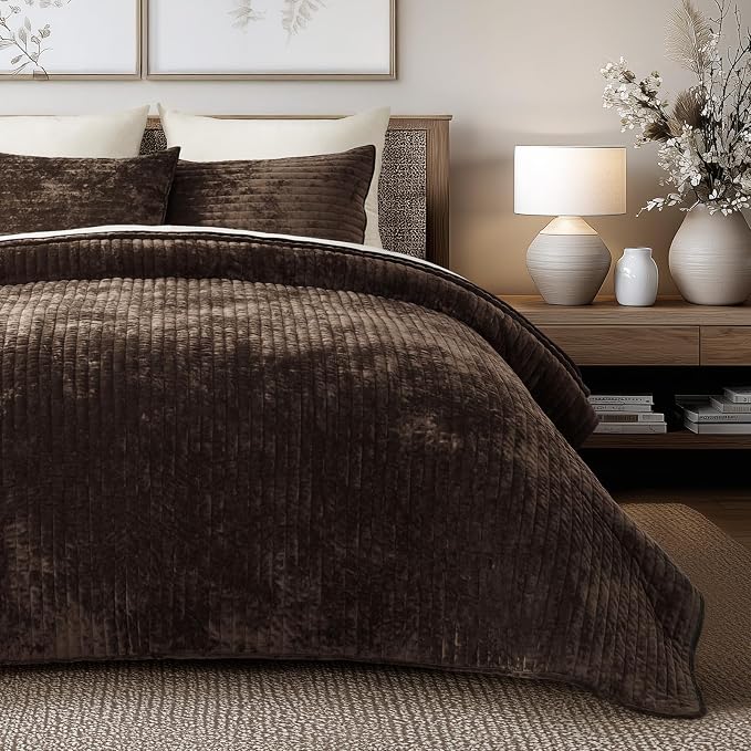 EVERGRACE Velvet Quilt Set California King 118'' x 106'', Luxurious Soft - Image 7