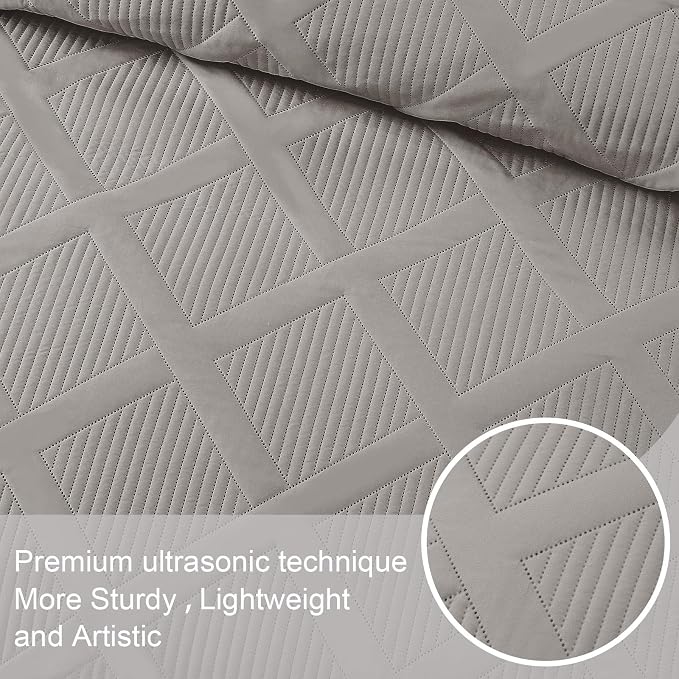 Exclusivo Mezcla Oversized King Quilt Set- Light Grey Cal King Quilts Bedding - Image 4