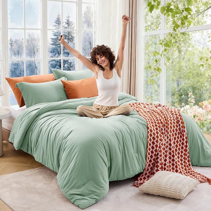 MUXHOMO King Size Comforter Set, All Season Ultra Soft Down Alternative Bedding - Image 4