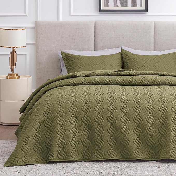 Love's cabin Twin Quilt Bedding Set Olive Green Bedspreads by Lovescabin