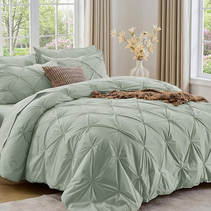 Sasttie Queen Comforter Set, 7-Piece Bed in a Bag, Pintuck Bedding Set by SASTTIE