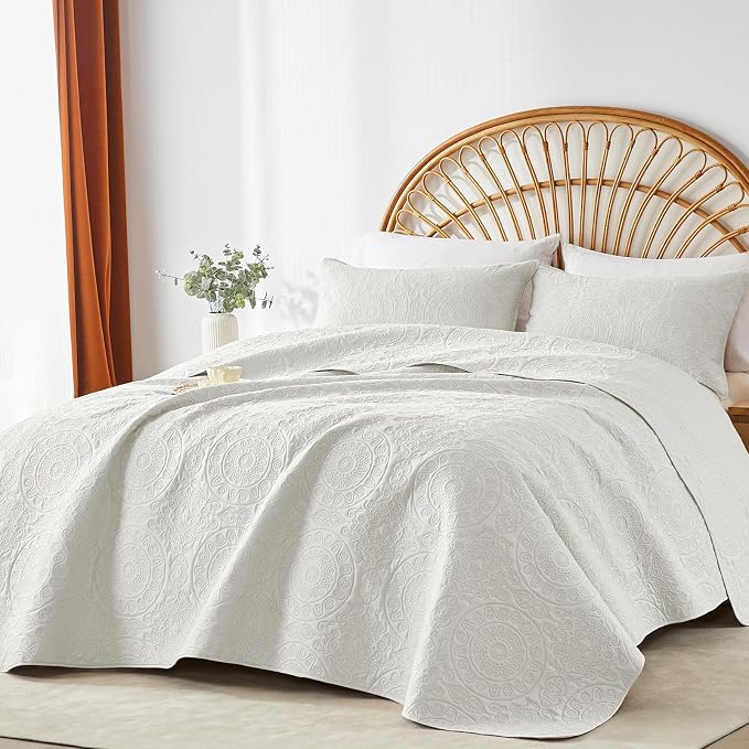WURUIBO Cream Quilt Set Twin Size, Embossing Microfiber Bedspreads - Image 7