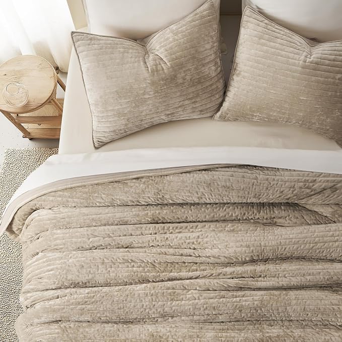 EVERGRACE Velvet Quilt Set Queen Size, Luxurious Soft Striped Channel Bedding - Image 3