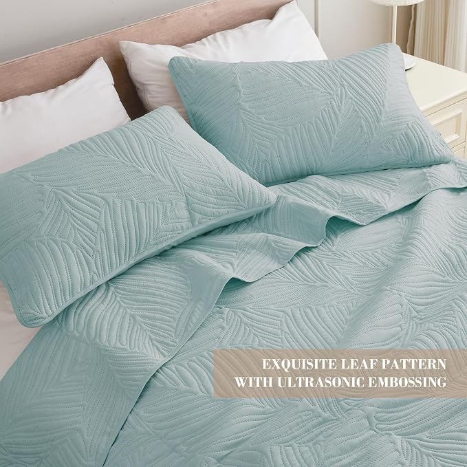 Exclusivo Mezcla King Size Quilt Bedding Set, Lightweight Aqua Blue Quilts King - Image 3