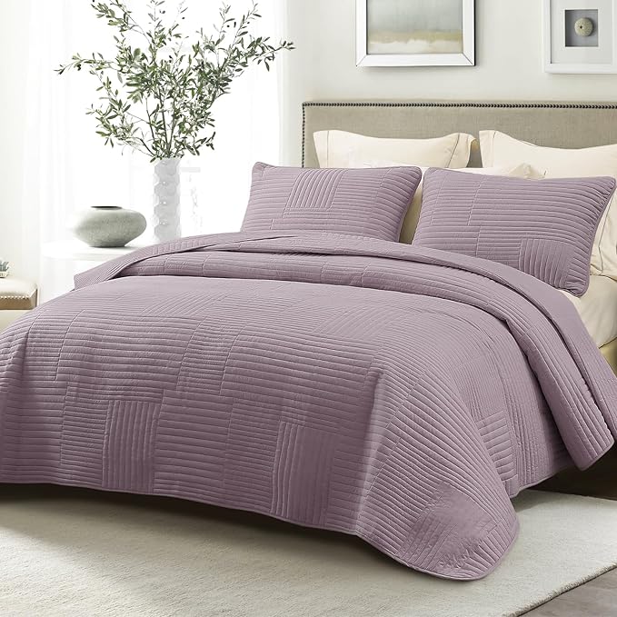 Whale Flotilla Ultra Soft King Quilt Bedding Set, Lightweight Microfiber Lilac - Image 8