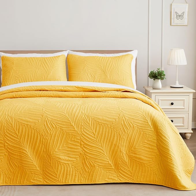 Exclusivo Mezcla Twin Quilt Bedding Set, Lightweight Yellow Quilts Twin Size by ExclusivoMezcla
