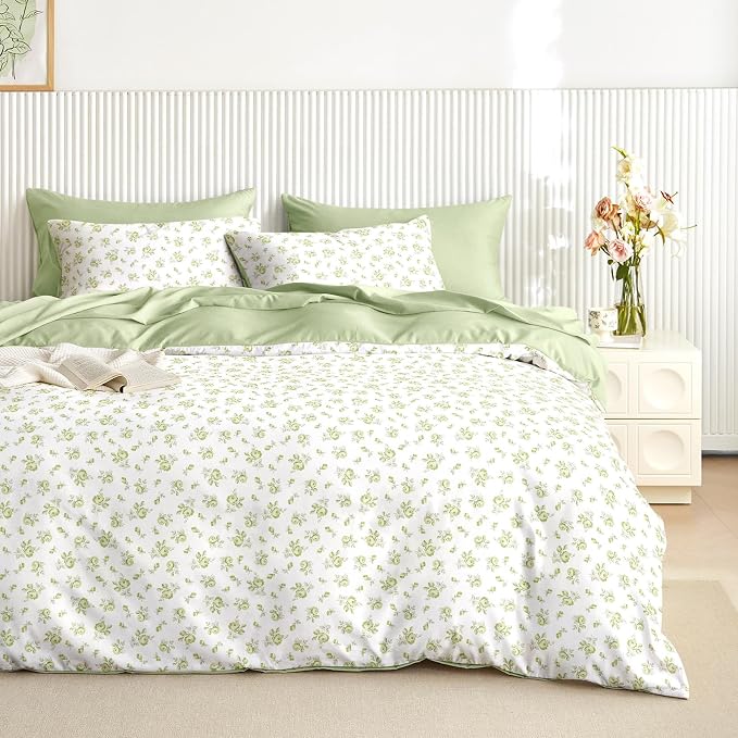 Wake In Cloud - Coquette Duvet Cover Set, Floral Cottagecore Flower Shabby Chic by WakeInCloud