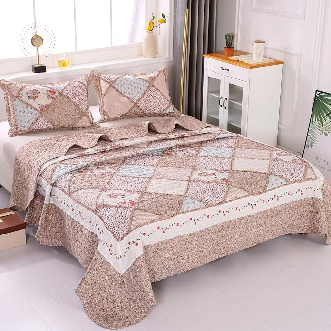 VIVILINEN Queen Size Quilt Set 3-Piece Light Pink Floral Patchwork Reversible - Image 2