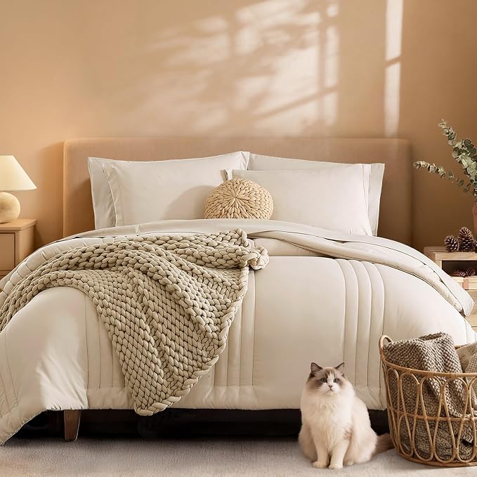 Monbix Queen Comforter Set by Monbix