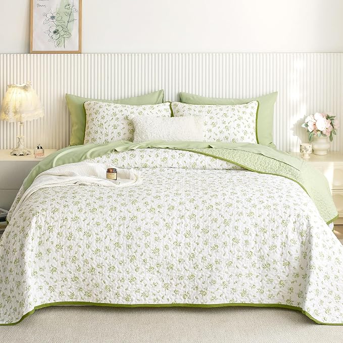 Wake In Cloud - Floral Quilt Set, Coquette Cottagecore Shabby Chic Flower - Image 3