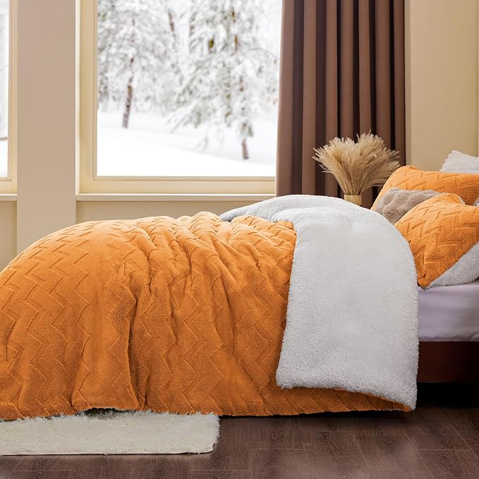 BEDELITE Fluffy King Size Comforter Set - Image 7