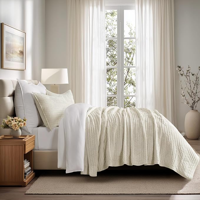 EVERGRACE Velvet Quilt Set Queen Size, Luxurious Soft Striped Channel Bedding - Image 3