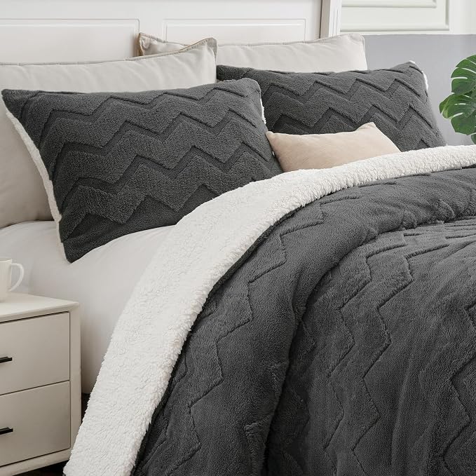 BEDELITE Fluffy Twin Comforter Set by BEDELITE