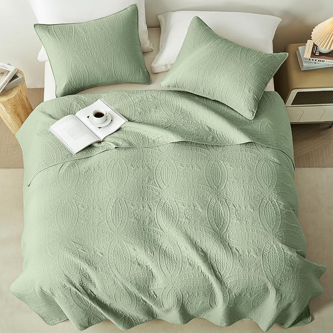 akkialla King Size Quilt Set, Sage Green Ultrasonic Bedspread, Lightweight Soft - Image 3