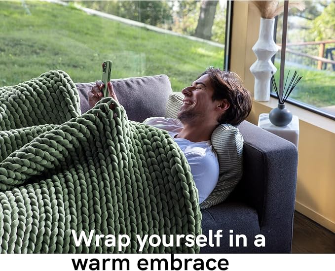 YnM Velvet Knitted Weighted Blanket, Hand Made Chunky Knit Weighted Throw - Image 3