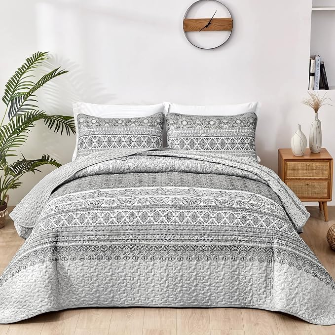 WONGS BEDDING Boho Queen Quilt Set, Lightweight Microfiber Bed Decor Bedspread by WONGSBEDDING