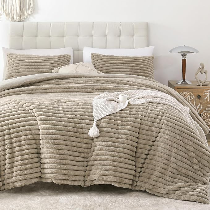 Smoofy Fluffy Queen Size Comforter Set 3 Pieces by SMOOFY