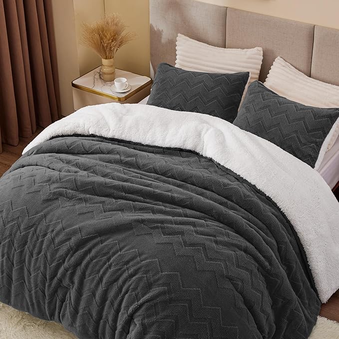 BEDELITE Fluffy King Size Comforter Set - Image 4