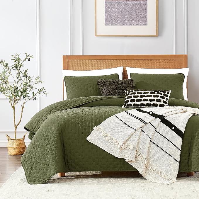 California Cal King Size Cloud Quilt Bedding Sets by ROARINGWILD