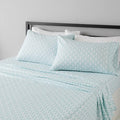 Amazon Basics Lightweight Breathable Wrinkle Resistant Microfiber 4-Piece Bed by AmazonBasics