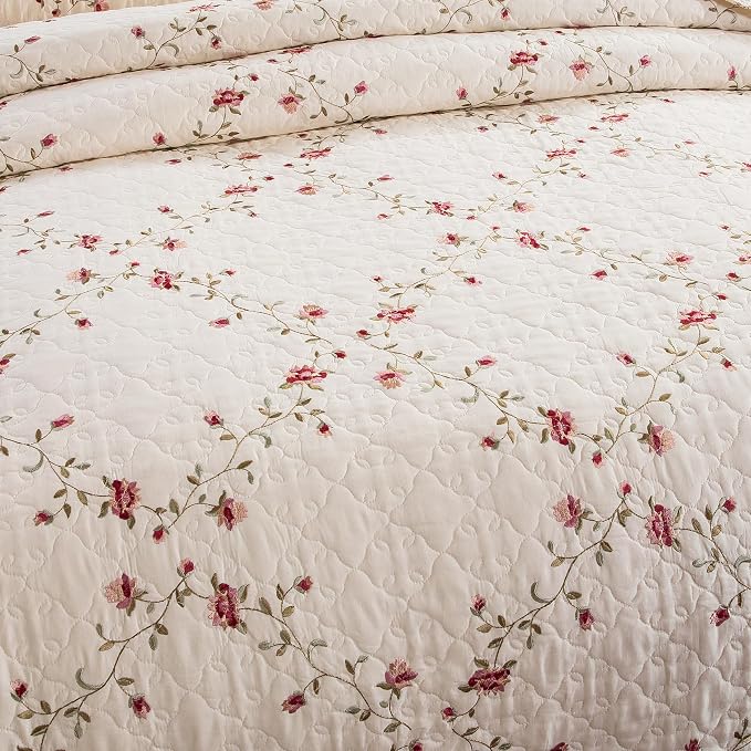 Quilt Set Classical 3D Floral Embroidery Pattern 3-Piece Cotton Reversible - Image 2