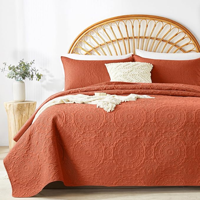 WURUIBO Burnt Orange Quilt Set King/Cal King Size, Embossing Microfiber by WURUIBO
