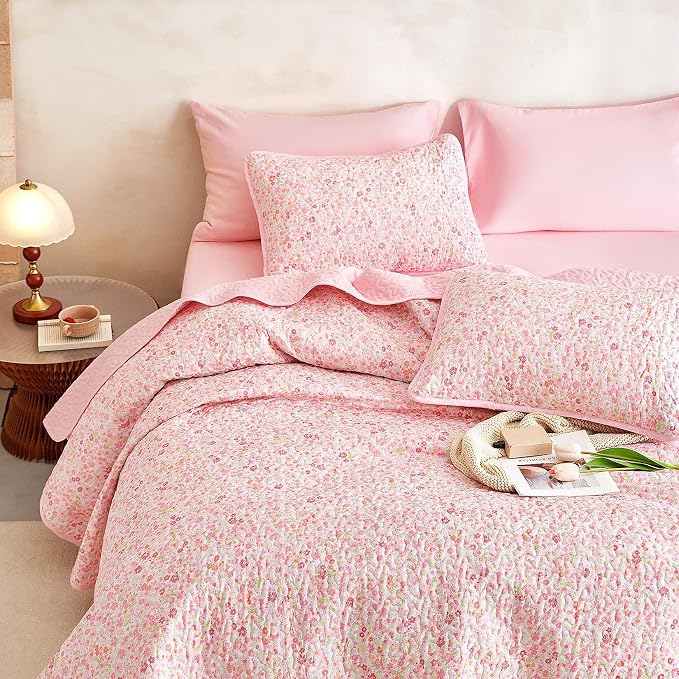 Wake In Cloud - Floral Quilt Set, Cute Vintage Flower Cottagecore Shabby Chic by WakeInCloud