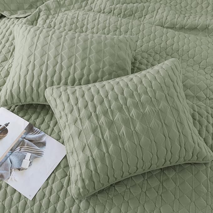 WDCOZY Sage Green Quilt Twin Size Bedding Sets - Image 4